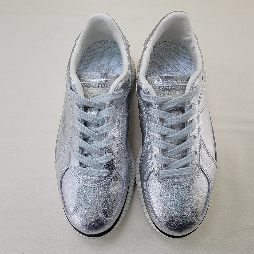 Onitsuka Tiger - オニツカタイガー デレシティ シルバー Onitsuka Tiger - オニツカタイガー デレシティ シルバー