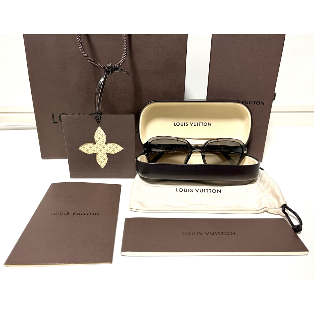 LOUIS VUITTON - ✨美品⚜️LOUIS VUITTON⚜️サングラス LVの LOUIS VUITTON - ✨美品⚜️LOUIS VUITTON⚜️サングラス LVの