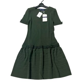 M'S GRACY - 新品💕2024💕インスタ掲載💕エムズグレイシー💕小花 M'S GRACY - 新品💕2024💕インスタ掲載💕エムズグレイシー💕小花