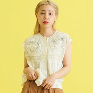 ドットアンドストライプスチャイルドウーマン(Dot&Stripes CHILDWOMAN)のコットンボイル　レースＨＡＮＤ刺繍フレンチブラウス(シャツ/ブラウス(半袖/袖なし))