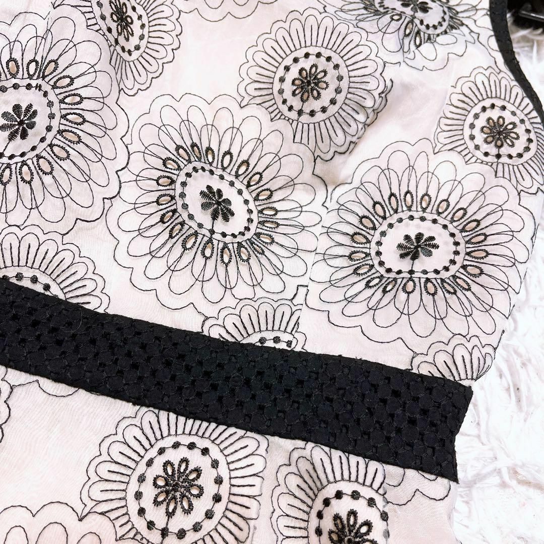 TOCCA - TOCCA サークル フラワー 刺繍 花柄 レース ワンピース TOCCA - TOCCA サークル フラワー 刺繍 花柄 レース ワンピース