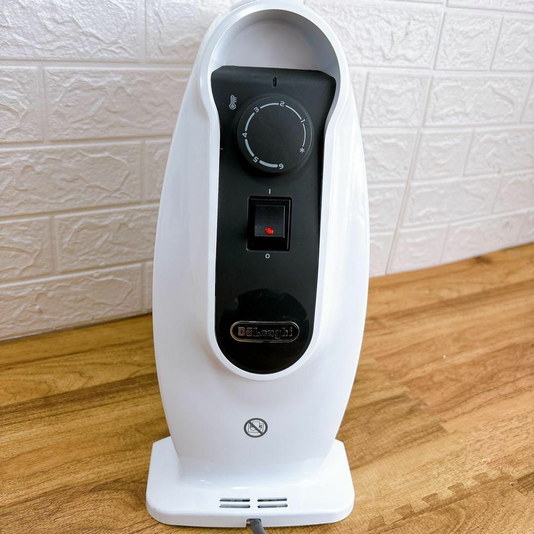 DeLonghi - 【美品】DeLonghi ミニオイルヒーター NJM0505 DeLonghi - 【美品】DeLonghi ミニオイルヒーター NJM0505