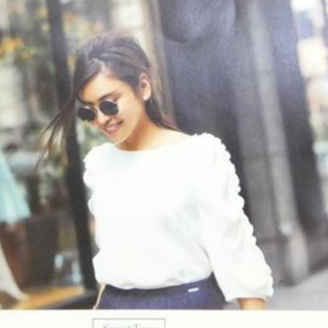 FOXEY - 美品 FOXEY 滝沢眞規子さん着用 完売ブラウスの通販 by FOXEY - 美品 FOXEY 滝沢眞規子さん着用 完売ブラウスの通販 by