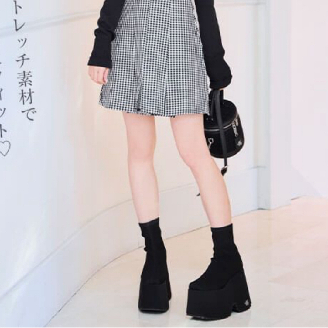michellMacaron - 厚底ストレッチショートブーツの通販 by あ michellMacaron - 厚底ストレッチショートブーツの通販 by あ