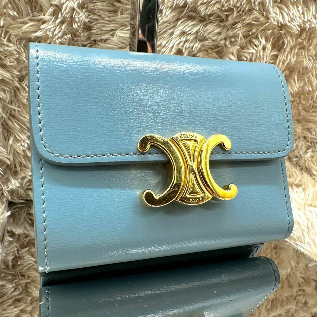 CELINE - 【美品】セリーヌ 三つ折財布 ライトブルー トリオンフ CELINE - 【美品】セリーヌ 三つ折財布 ライトブルー トリオンフ