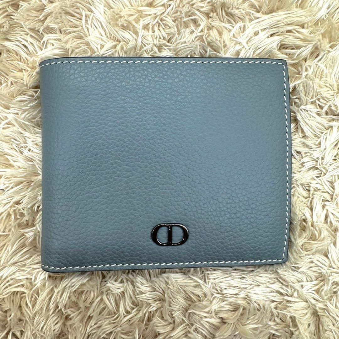 Christian Dior - 【未使用級】クリスチャンディオール 二つ折り Christian Dior - 【未使用級】クリスチャンディオール 二つ折り