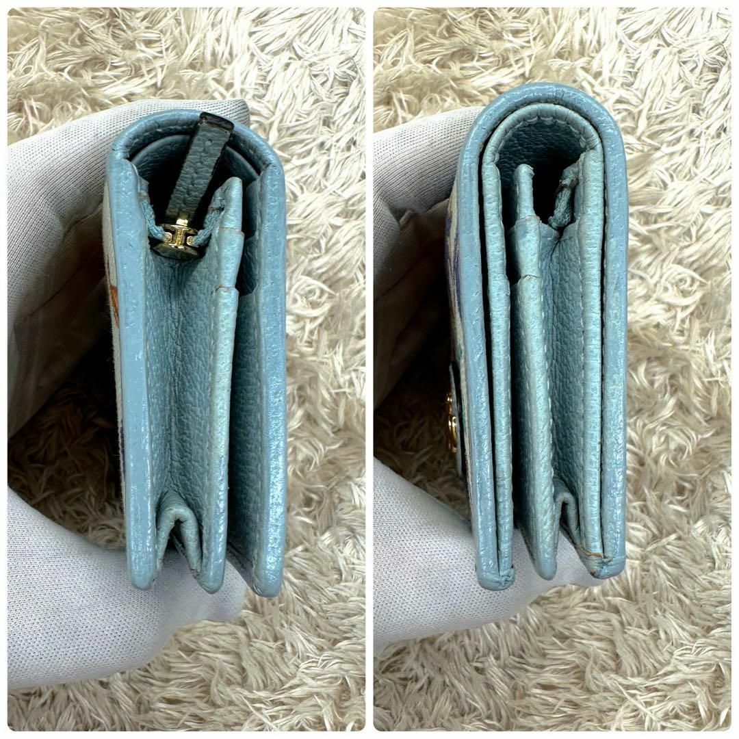 GUCCI - 【美品】グッチ 二つ折り財布 ライトブルー キャンバス GUCCI - 【美品】グッチ 二つ折り財布 ライトブルー キャンバス