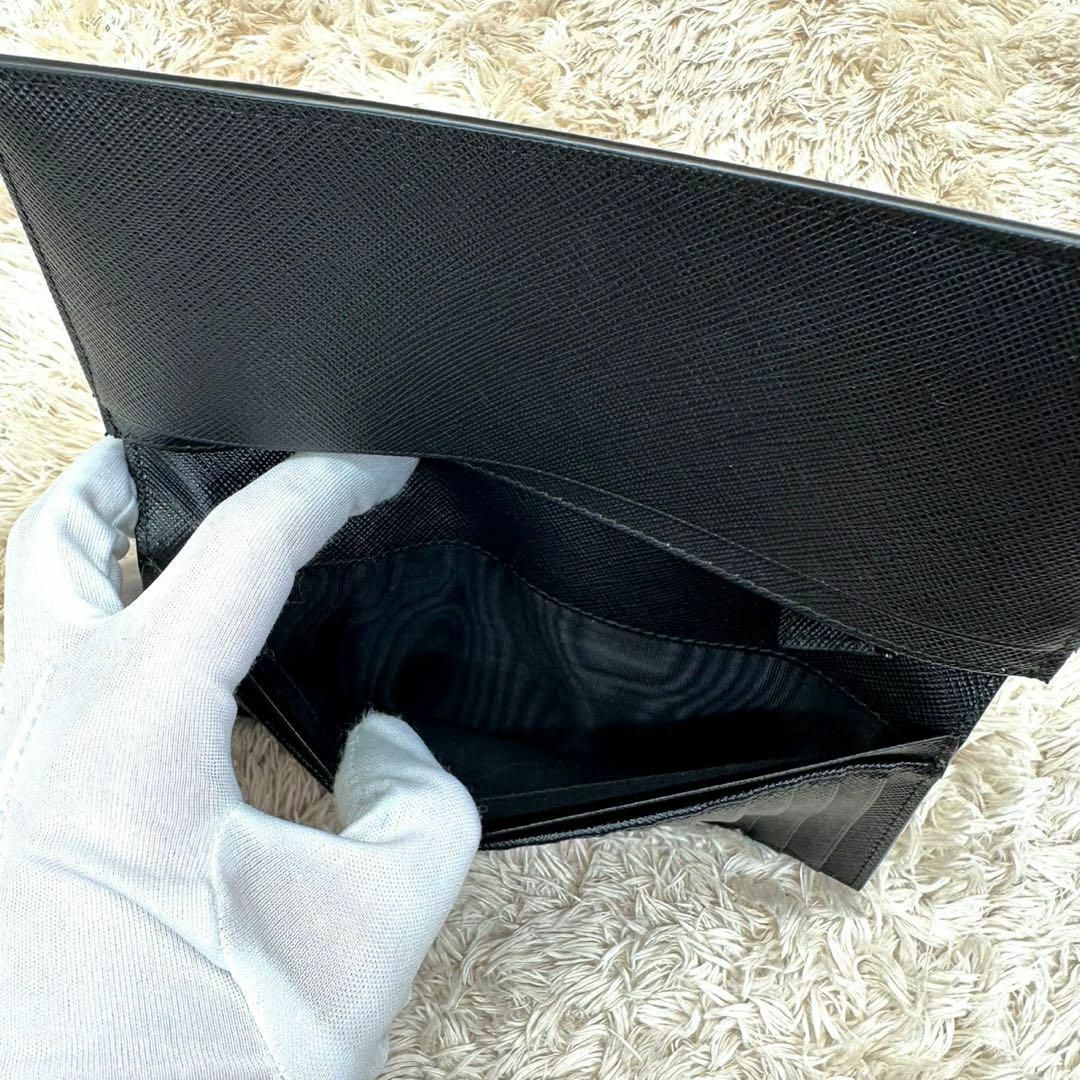 PRADA - 【未使用級】プラダ 長財布 二つ折り財布 ブラック PRADA - 【未使用級】プラダ 長財布 二つ折り財布 ブラック