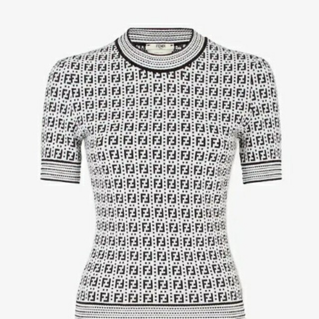 FENDI - FENDI 半袖ニットの通販 by ☆ぱん's shop|フェンディ FENDI - FENDI 半袖ニットの通販 by ☆ぱん's shop|フェンディ