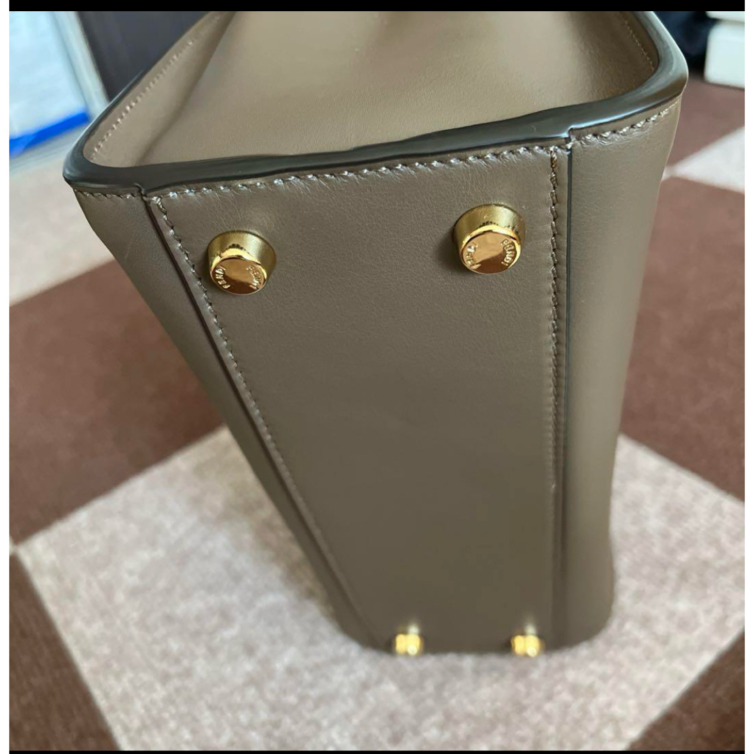 FENDI - 【極美品】FENDI ピーカブー エッセンシャリーの通販 by FENDI - 【極美品】FENDI ピーカブー エッセンシャリーの通販 by