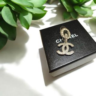 CHANEL(ピアス(片耳用))のフリマアイテム一覧 CHANEL(ピアス(片耳用))のフリマアイテム一覧