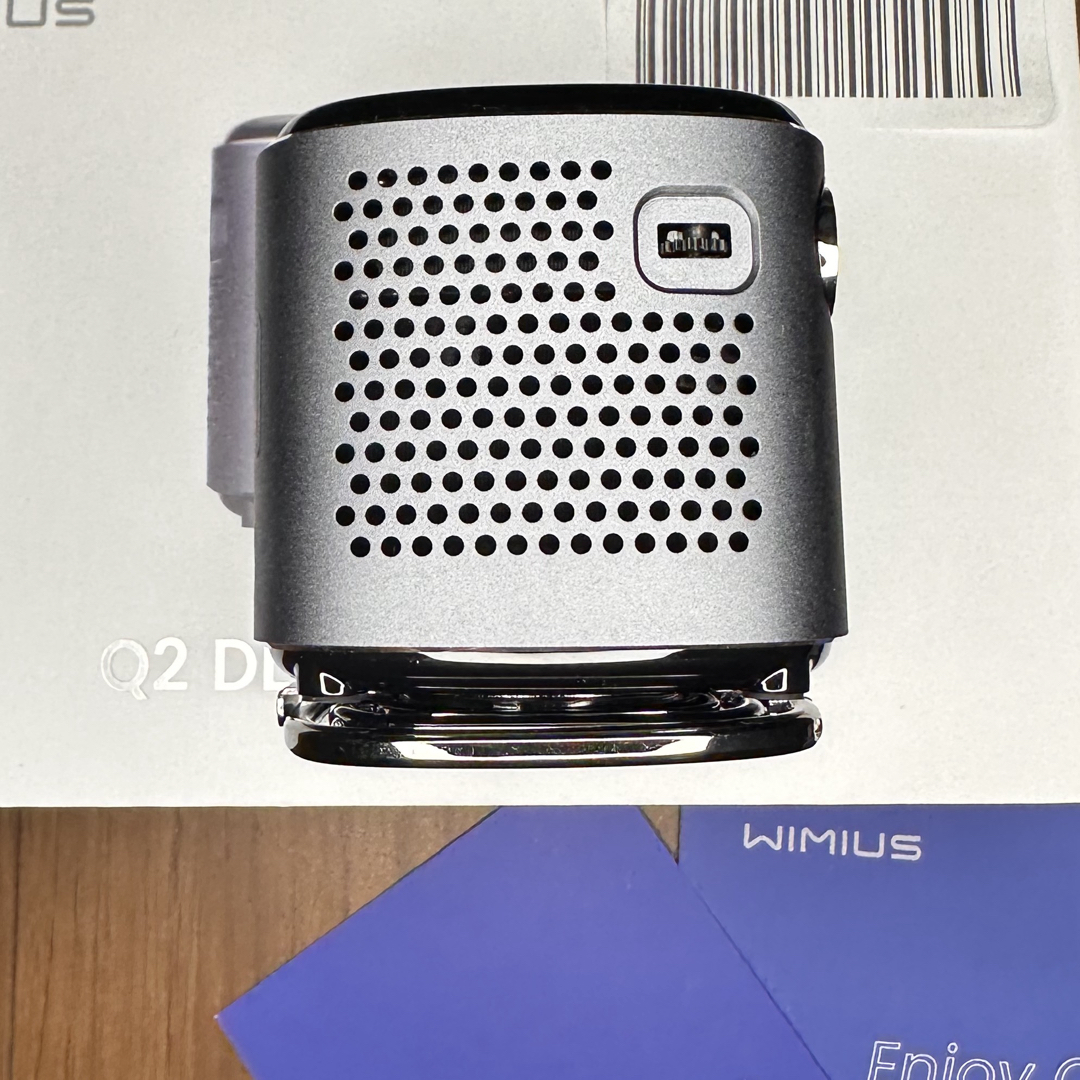 WiMiUS Q2プロジェクター小型 ホームシアターの通販 by タズ's WiMiUS Q2プロジェクター小型 ホームシアターの通販 by タズ's
