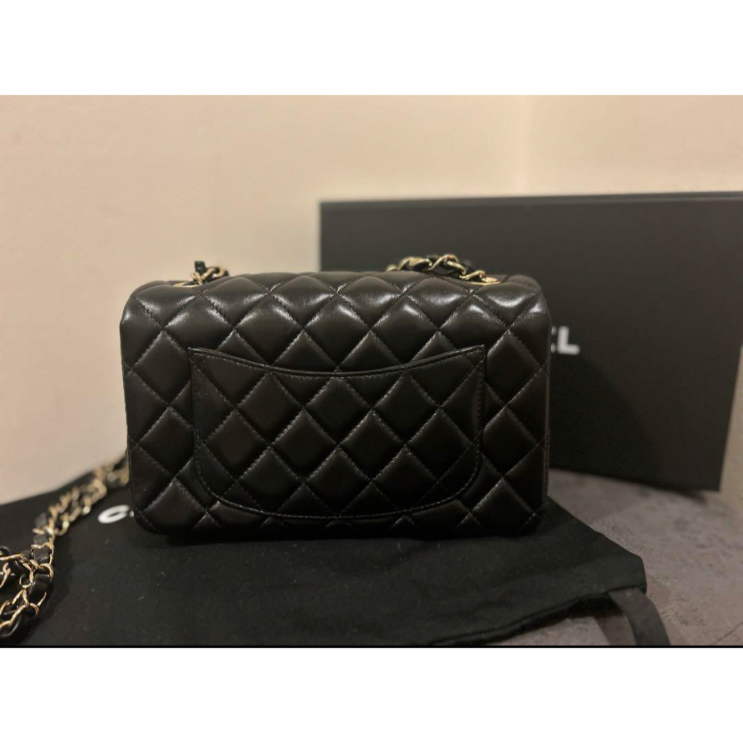 CHANEL - 【超レア】シャネル ミニマトラッセ20 黒 チェーン CHANEL - 【超レア】シャネル ミニマトラッセ20 黒 チェーン
