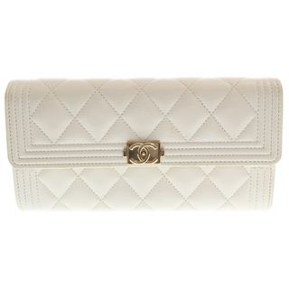 CHANEL(財布 ・ ホワイト/白色系)のフリマアイテム一覧 CHANEL(財布 ・ ホワイト/白色系)のフリマアイテム一覧