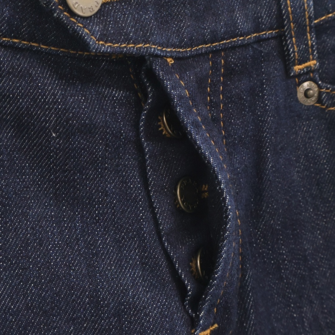 PRADA - PRADA プラダ TAPERED FIT JEANS センタープレス ボタン PRADA - PRADA プラダ TAPERED FIT JEANS センタープレス ボタン