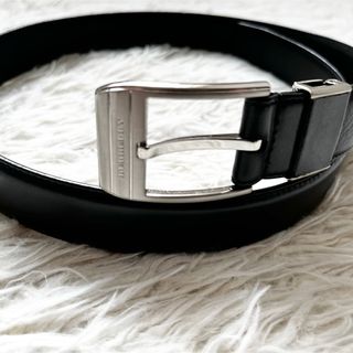 BURBERRY - 美品 BURBERRY バーバリー ベルト ブラック×シルバー BURBERRY - 美品 BURBERRY バーバリー ベルト ブラック×シルバー
