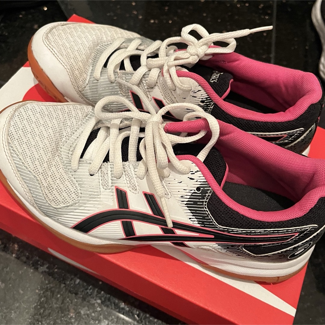 asics - asicsアシックス バレーボールシューズ 23.5cmの通販 by asics - asicsアシックス バレーボールシューズ 23.5cmの通販 by