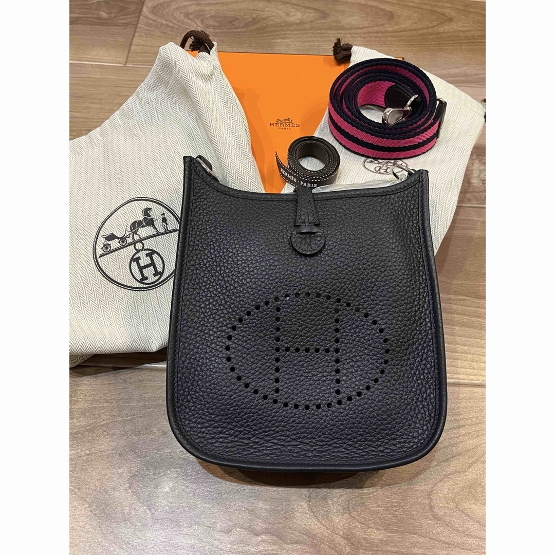 HERMES - エルメス ミニエブリンtpm アマゾーヌ カバン ノアール HERMES - エルメス ミニエブリンtpm アマゾーヌ カバン ノアール