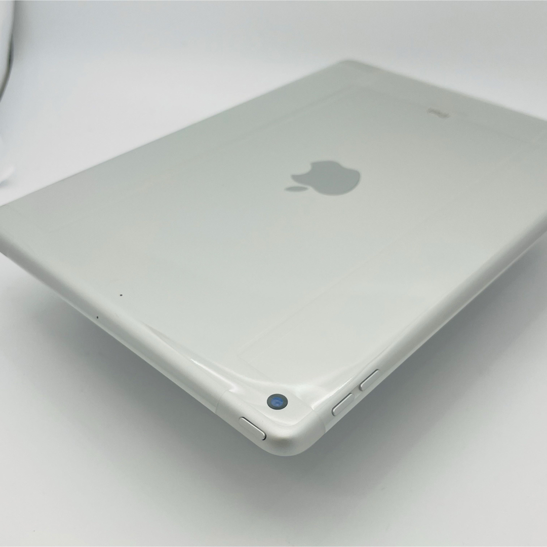 iPad - 未使用 iPad 8 第8世代 128 GB Wi-Fi シルバー 本体の iPad - 未使用 iPad 8 第8世代 128 GB Wi-Fi シルバー 本体の