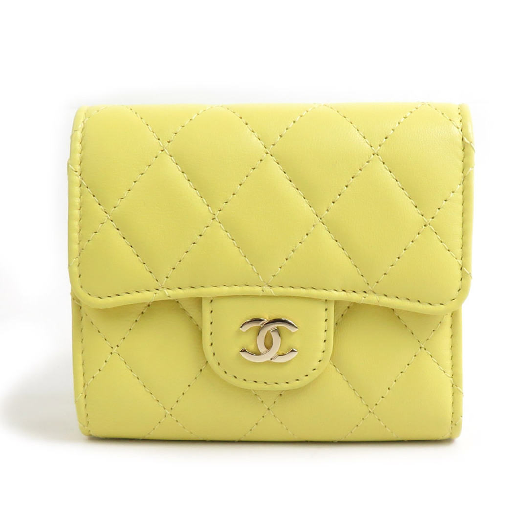 CHANEL - シャネル CHANEL 三つ折り財布 マトラッセ ココマーク CHANEL - シャネル CHANEL 三つ折り財布 マトラッセ ココマーク