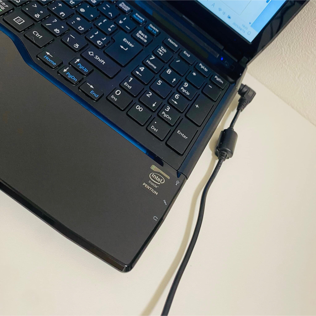 富士通 - Y595 FujitsuノートパソコンWEBカメラSSDメモリ8G高速 富士通 - Y595 FujitsuノートパソコンWEBカメラSSDメモリ8G高速