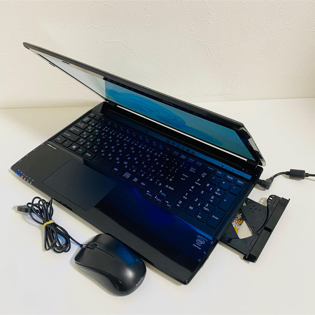 富士通 - Y595 FujitsuノートパソコンWEBカメラSSDメモリ8G高速 富士通 - Y595 FujitsuノートパソコンWEBカメラSSDメモリ8G高速
