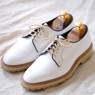 Trickers(ホワイト/白色系)のフリマアイテム一覧 Trickers(ホワイト/白色系)のフリマアイテム一覧