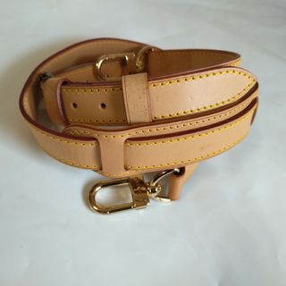 LOEWE - ⭐︎極美品⭐︎ ロエベ アナグラム ショルダー LOEWE - ⭐︎極美品⭐︎ ロエベ アナグラム ショルダー