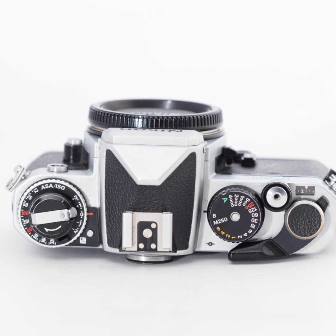 Nikon - Nikon ニコン フィルム一眼レフ FE2 シルバー ボディ Nikon - Nikon ニコン フィルム一眼レフ FE2 シルバー ボディ