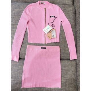 MIU MIU(カーディガン ・ ピンク/桃色系)のフリマアイテム一覧 MIU MIU(カーディガン ・ ピンク/桃色系)のフリマアイテム一覧
