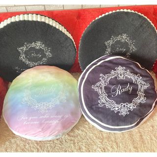 Rady(クッション)のフリマアイテム一覧 Rady(クッション)のフリマアイテム一覧