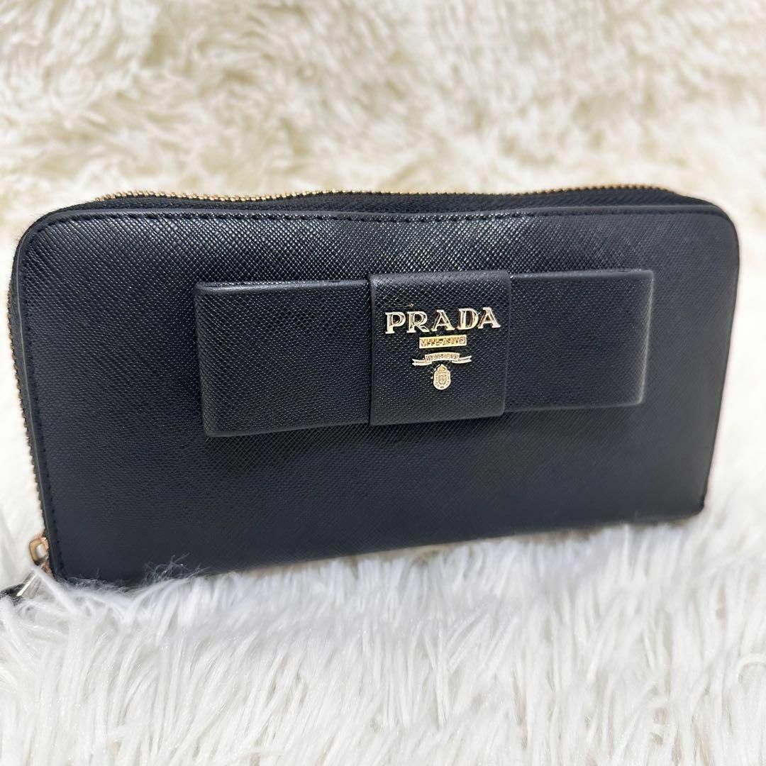 PRADA - 【美品】プラダ 長財布 ラウンドファスナー リボン 金 PRADA - 【美品】プラダ 長財布 ラウンドファスナー リボン 金