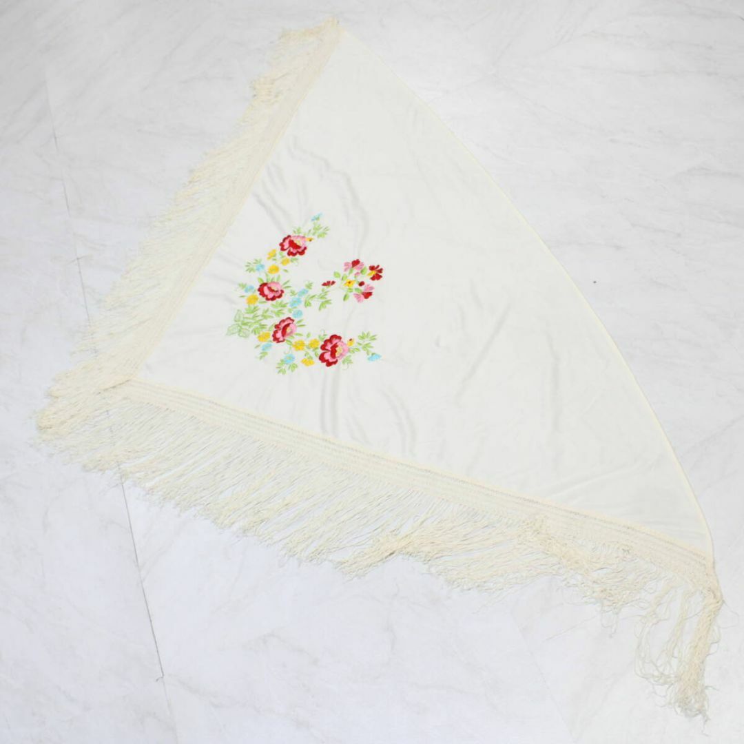 フラメンコ衣装】ホワイト シージョ マントン 白 花柄 刺繍 フラメンコ衣装】ホワイト シージョ マントン 白 花柄 刺繍