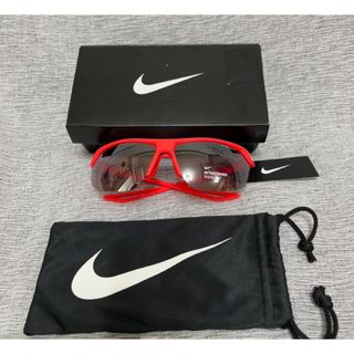 NIKE - 【新品】 メンズ ナイキ サングラス cw4725 010 CHANNEL NIKE - 【新品】 メンズ ナイキ サングラス cw4725 010 CHANNEL
