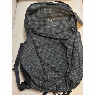 ARC'TERYX - ARC'TERYX HELIAD 15L ヒリアド バックパック 新品 ARC'TERYX - ARC'TERYX HELIAD 15L ヒリアド バックパック 新品