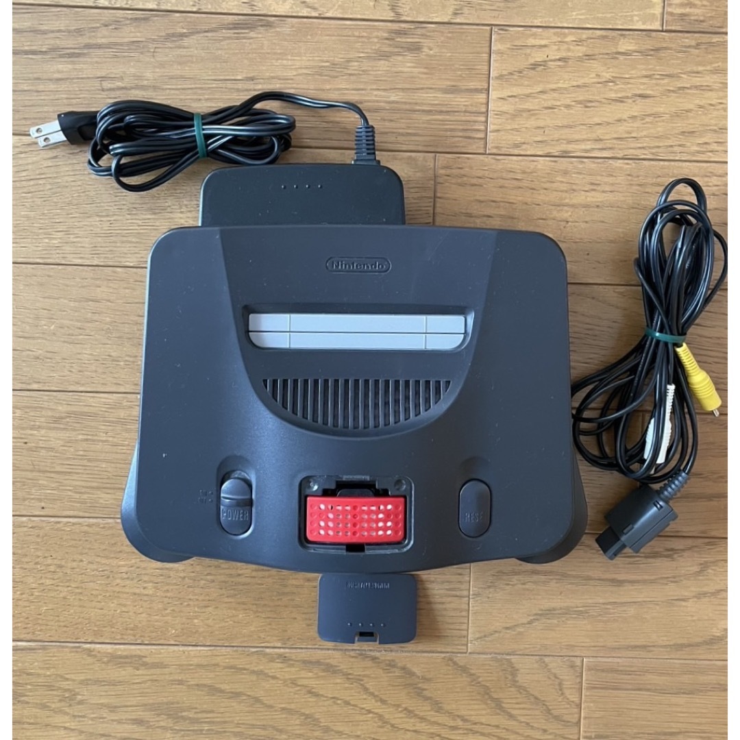 NINTENDO 64 - 64 本体 ソフト15個 コントローラー4つ メモリー NINTENDO 64 - 64 本体 ソフト15個 コントローラー4つ メモリー