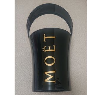 MOËT & CHANDON - Moët & Chandon ゴールドボトルポーチの通販 MOËT & CHANDON - Moët & Chandon ゴールドボトルポーチの通販