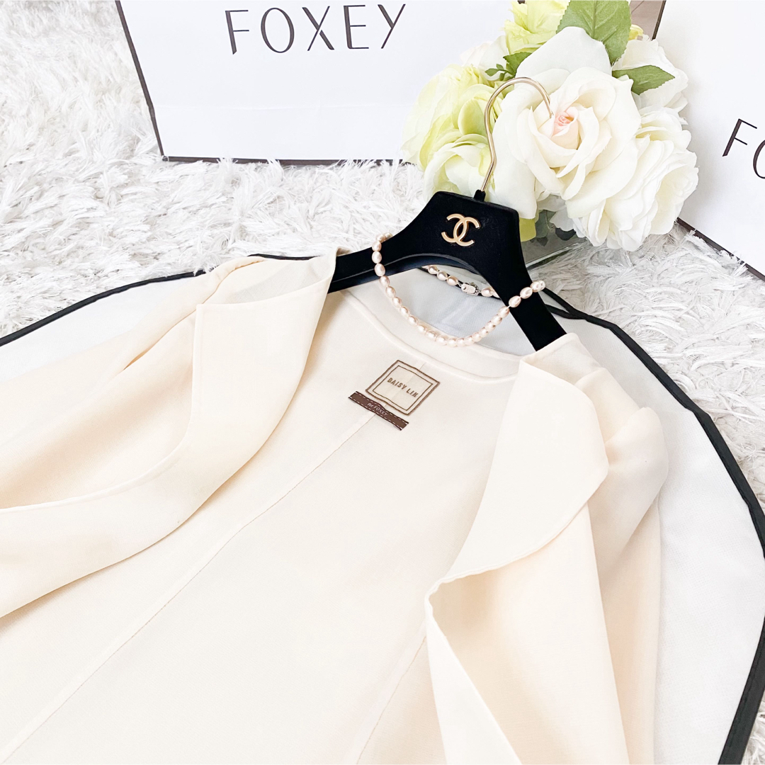 FOXEY - ☆新品同様☆FOXEY デイジーリン スプリングコート☆の FOXEY - ☆新品同様☆FOXEY デイジーリン スプリングコート☆の