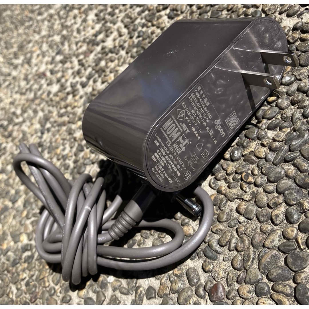 Dyson - dyson SV14用 ACアダプター 217160-04 送料無料の通販 Dyson - dyson SV14用 ACアダプター 217160-04 送料無料の通販