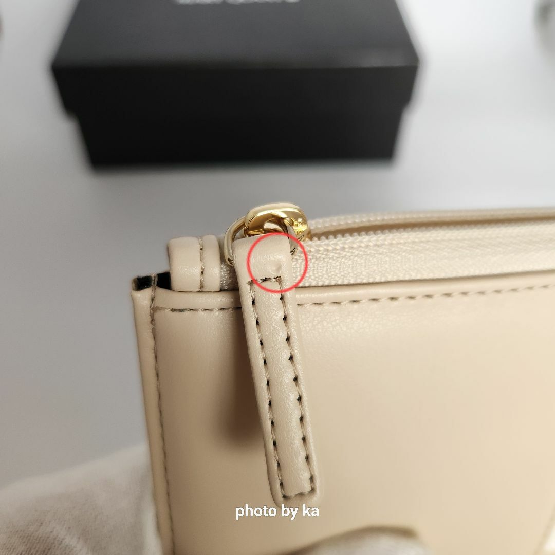 MARY QUANT - 新品 ベージュ マリークワント デイジー 折財布 MARY QUANT - 新品 ベージュ マリークワント デイジー 折財布