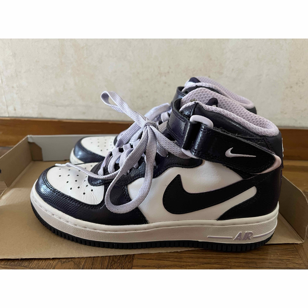 NIKE - ナイキNIKE エアフォースAir Force 1 mid 5Y 23.5センチ NIKE - ナイキNIKE エアフォースAir Force 1 mid 5Y 23.5センチ
