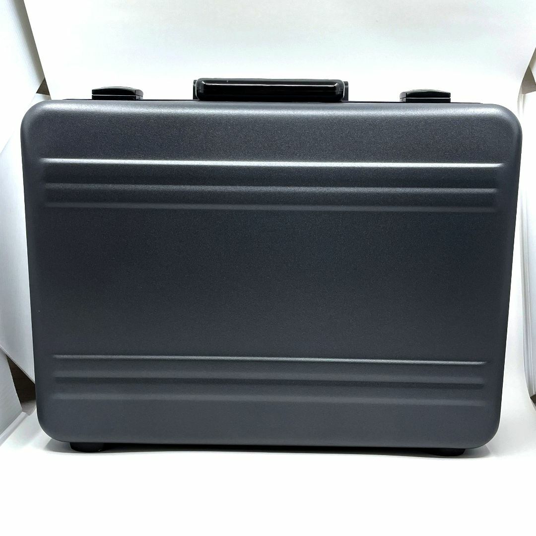 ZERO HALLIBURTON - 美品 ゼロハリバートン アタッシュケース ZERO HALLIBURTON - 美品 ゼロハリバートン アタッシュケース