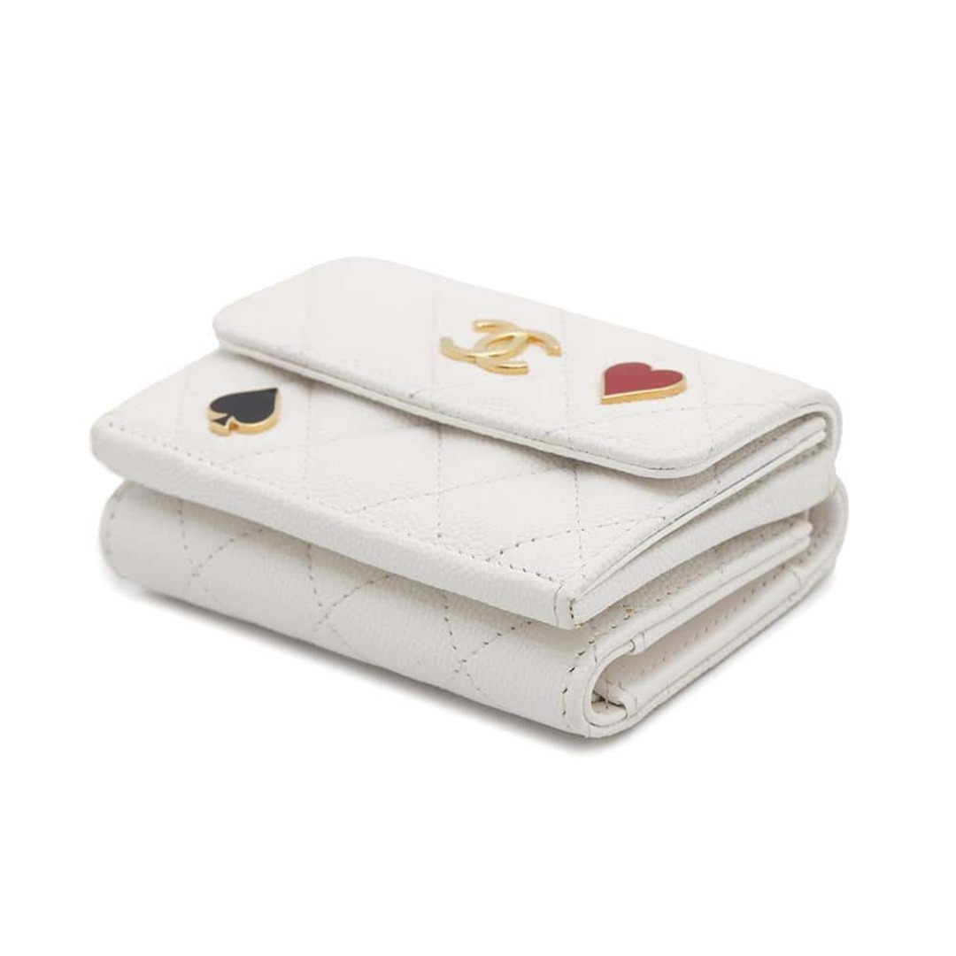 CHANEL - シャネル 三つ折り財布 マトラッセ スモール フラップ CHANEL - シャネル 三つ折り財布 マトラッセ スモール フラップ