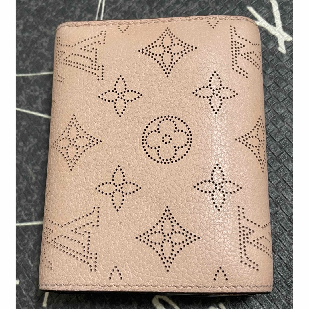 LOUIS VUITTON - 中古 ルイヴィトン マヒナ ポルトフォイユ LOUIS VUITTON - 中古 ルイヴィトン マヒナ ポルトフォイユ