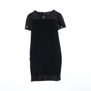 CHANEL(ひざ丈ワンピース)のフリマアイテム一覧 CHANEL(ひざ丈ワンピース)のフリマアイテム一覧