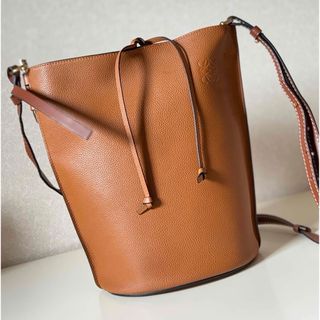 LOEWE - LOEWE レザー ブラック 巾着 ショルダーバッグ 8789の LOEWE - LOEWE レザー ブラック 巾着 ショルダーバッグ 8789の