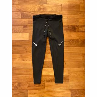 ナイキ(NIKE)の超美品 2回使用のみ ナイキ エアロスイフト ランニングタイツ L(陸上競技)