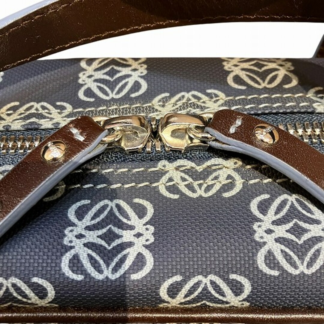 LOEWE - ロエベ LOEWE リピートアナグラム 外付けポーチ付き LOEWE - ロエベ LOEWE リピートアナグラム 外付けポーチ付き