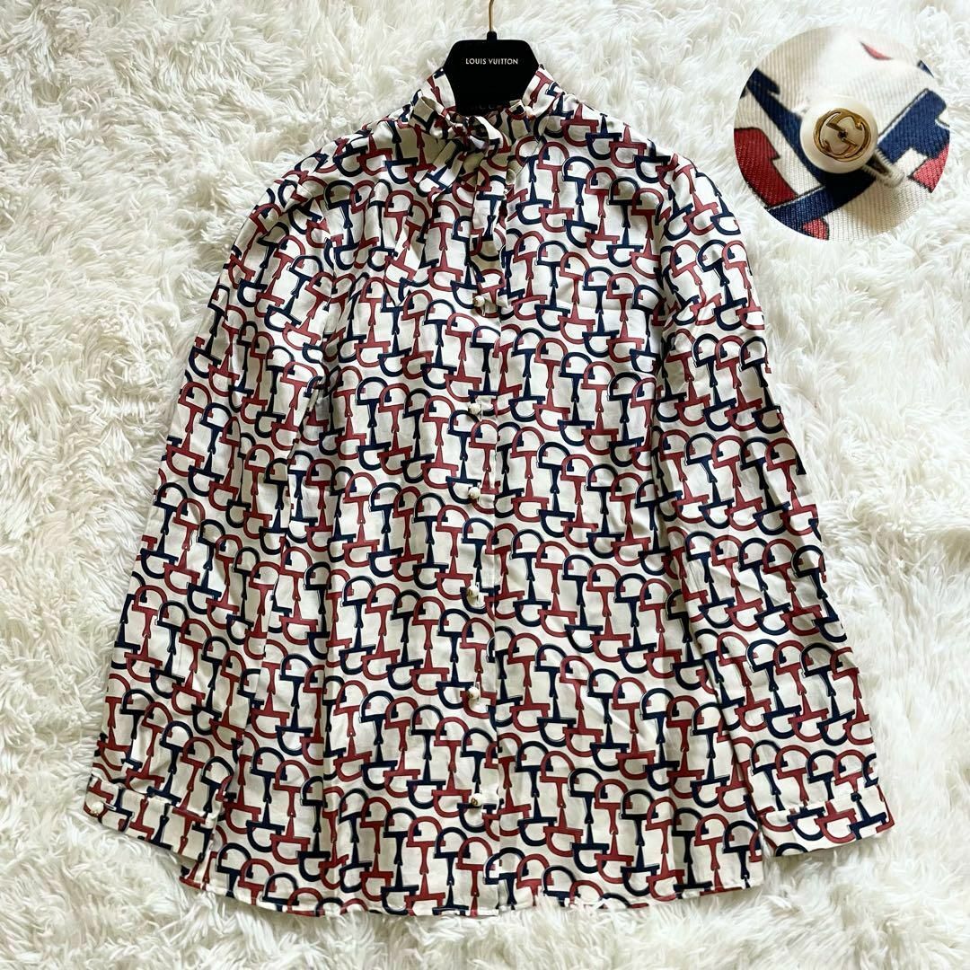 GUCCI - 極美品　グッチ　ブラウス　シルク100%　ホースビット　パールボタン　ボウタイ
