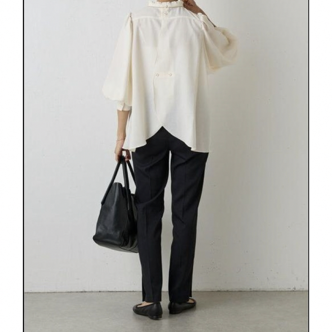 BEARDSLEY - BEARDSLEY今期フリルカラーシャツ31,900円の通販 by BEARDSLEY - BEARDSLEY今期フリルカラーシャツ31,900円の通販 by